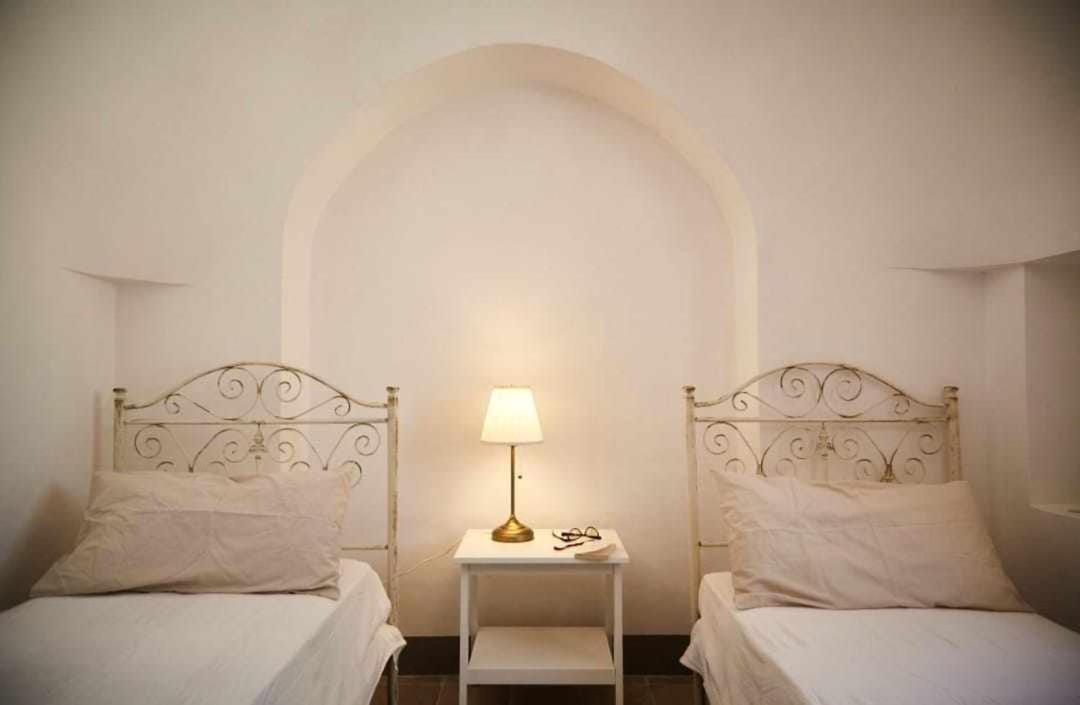 Trulli Azzalema With Exclusive Pool Βίλα Μπρίντιζι Εξωτερικό φωτογραφία