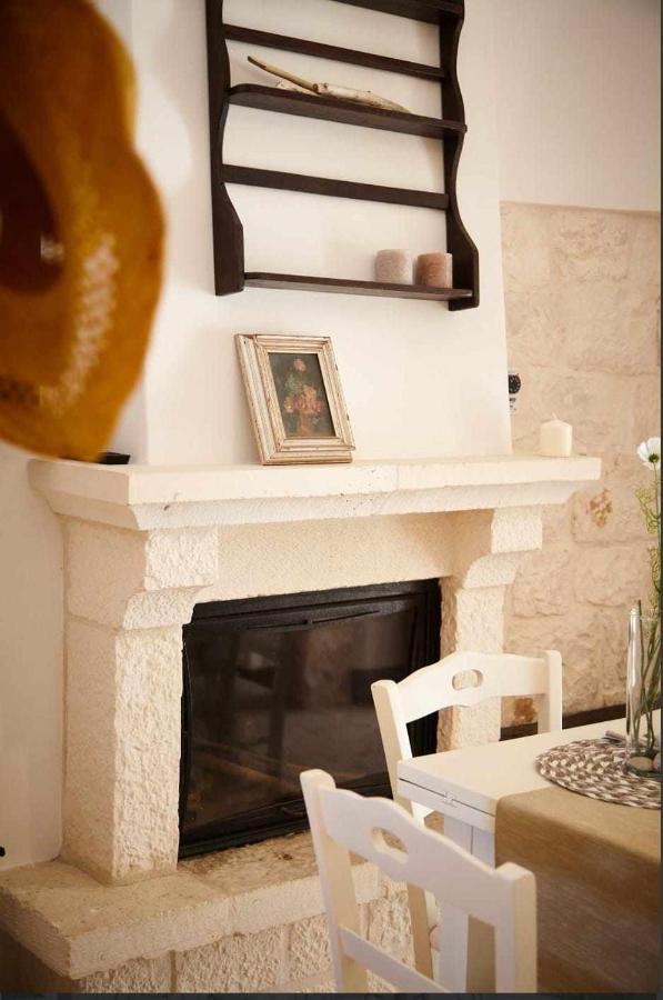 Trulli Azzalema With Exclusive Pool Βίλα Μπρίντιζι Εξωτερικό φωτογραφία